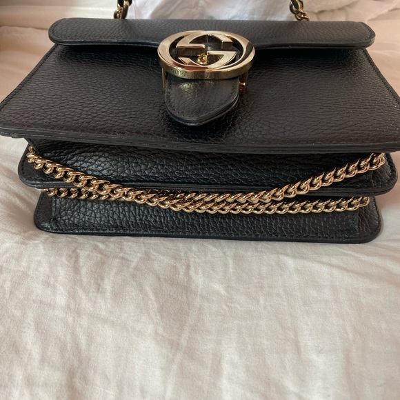 Gucci Marmont Interlocking Crossbody EXCELLENT condition. Can be adjustable - Picture 4 of 8